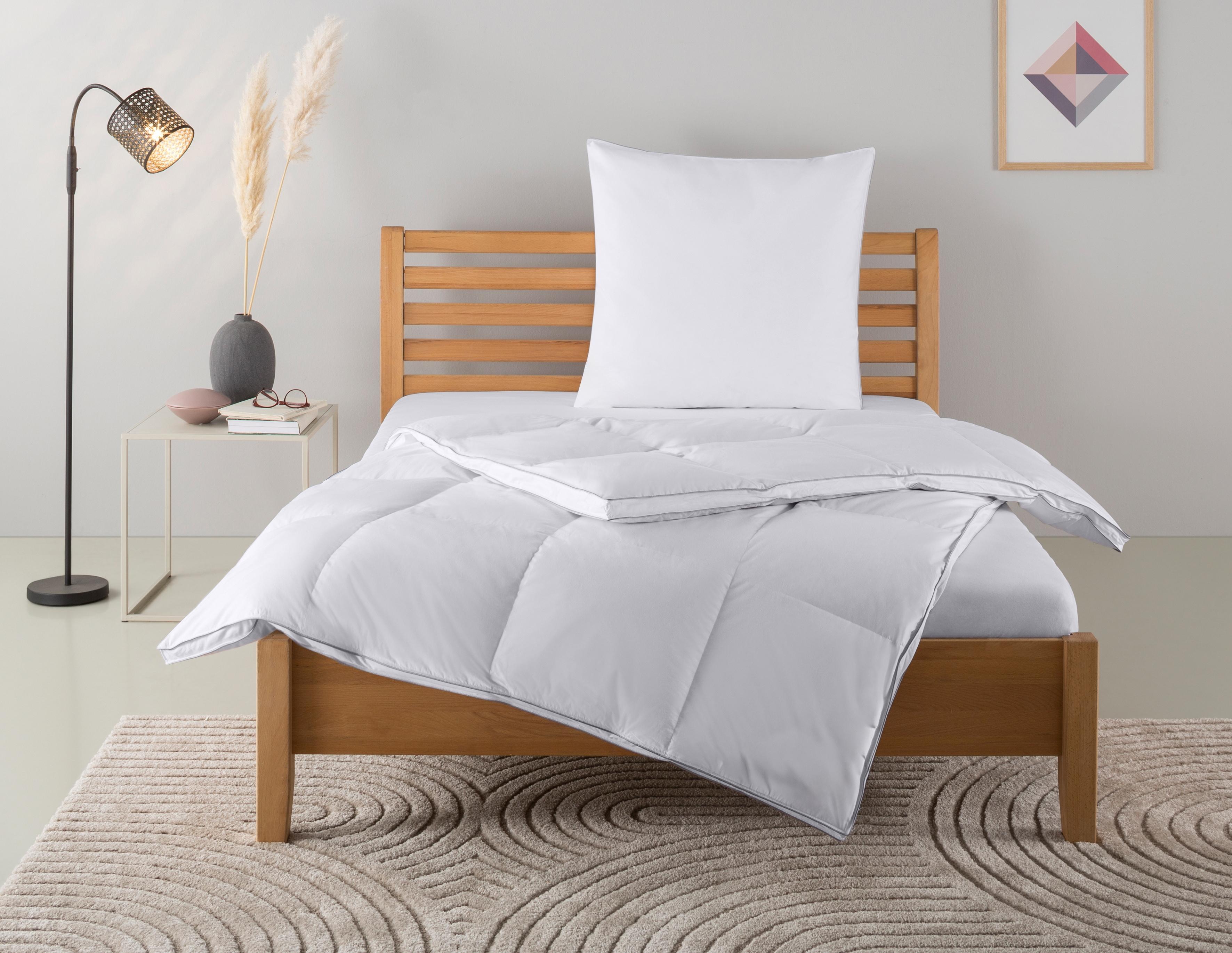 Daunenbettdecke + Kopfkissen OTTO HOME "Moulle, Bettdecke in 135x200 cm, 155x220 cm, 2-tlg.", weiß, B/L: 155cm x 220cm Anzahl Teile 1, B/L: 80cm x 80cm Anzahl Teile 1, Bezug: Baumwolle Füllung: Entendaune/-feder, extrawarm, Bettdecken Bezug: 100% Baumwolle. Kopfkissen Bezug: 100% Baumwolle. Bettdecken Füllung: 90% Daunen, 10% Federn. Kopfkissen Füllung: 85% Federn, 15% Daunen, Bettwaren-Sets, Daun