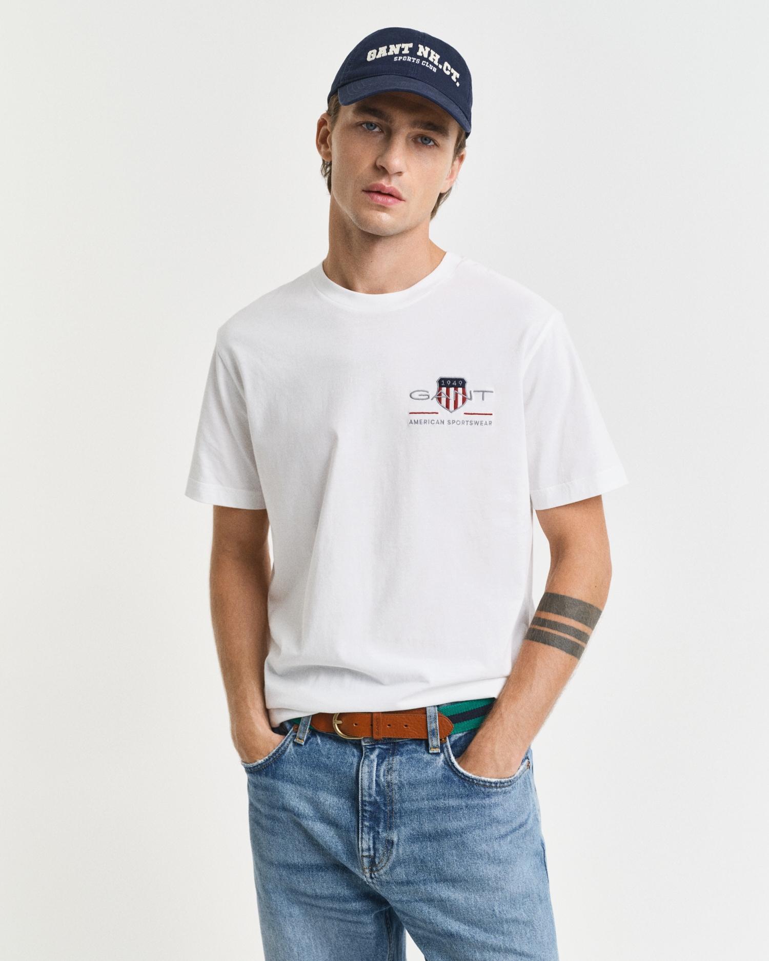 T-Shirt Gant "Reg Archive Shield EMB SS T-SHIRT", Herren, Gr. M, Weiß, Obermaterial: 100% Baumwolle, Unifarben, Regular Fit HüFtlang, Rundhals, Abgesteppte Kante, Shirts T-Shirt, Von Dem Archiv Aus Den 1980Er-Jahren Inspiriert