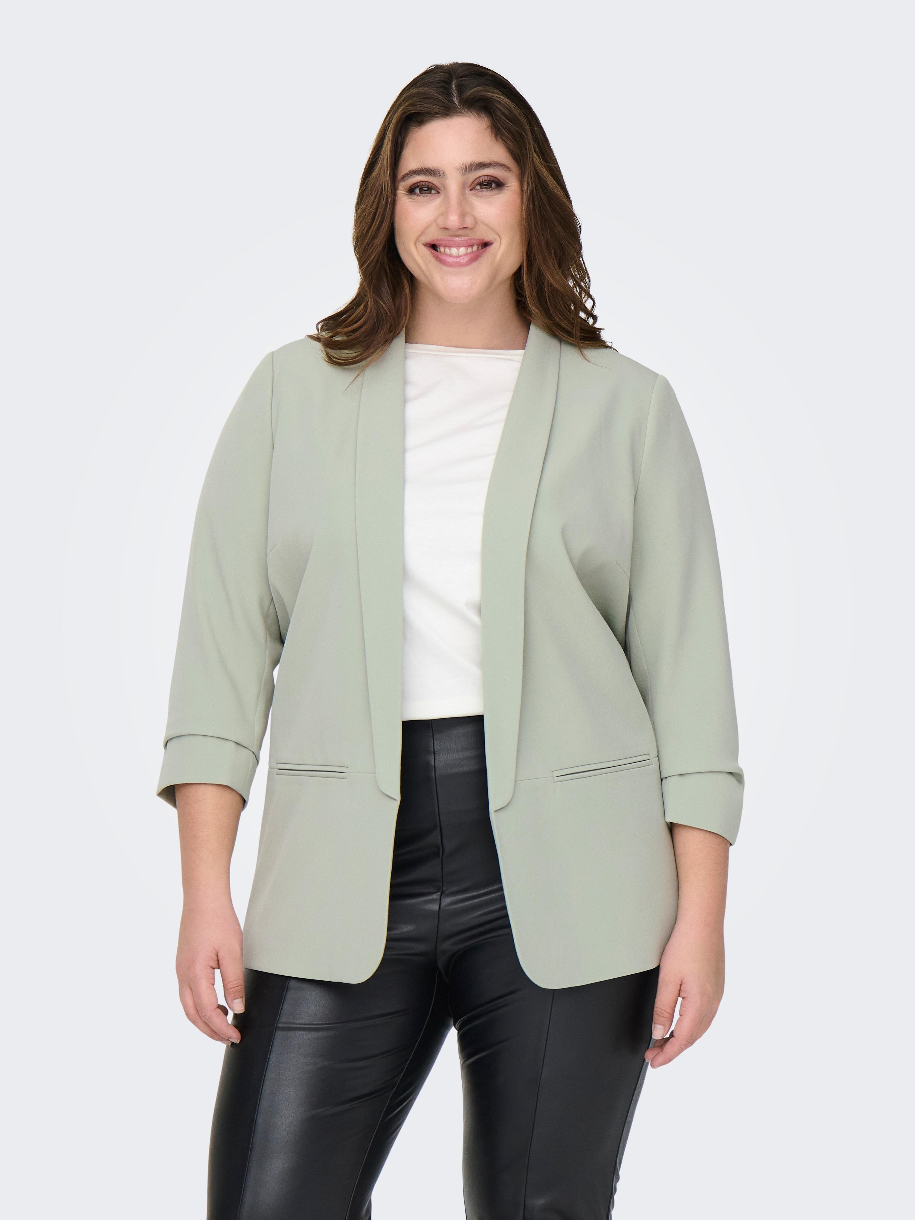 Kurzblazer Only Carmakoma "Carelly 3/4 Life Blazer Wvn", Damen, Gr. 44, Desert Sage, Web, Obermaterial: 95% Polyester, 5% Elasthan, Unifarben, Regular Fit, V-Ausschnitt, Blazer Kurzblazer