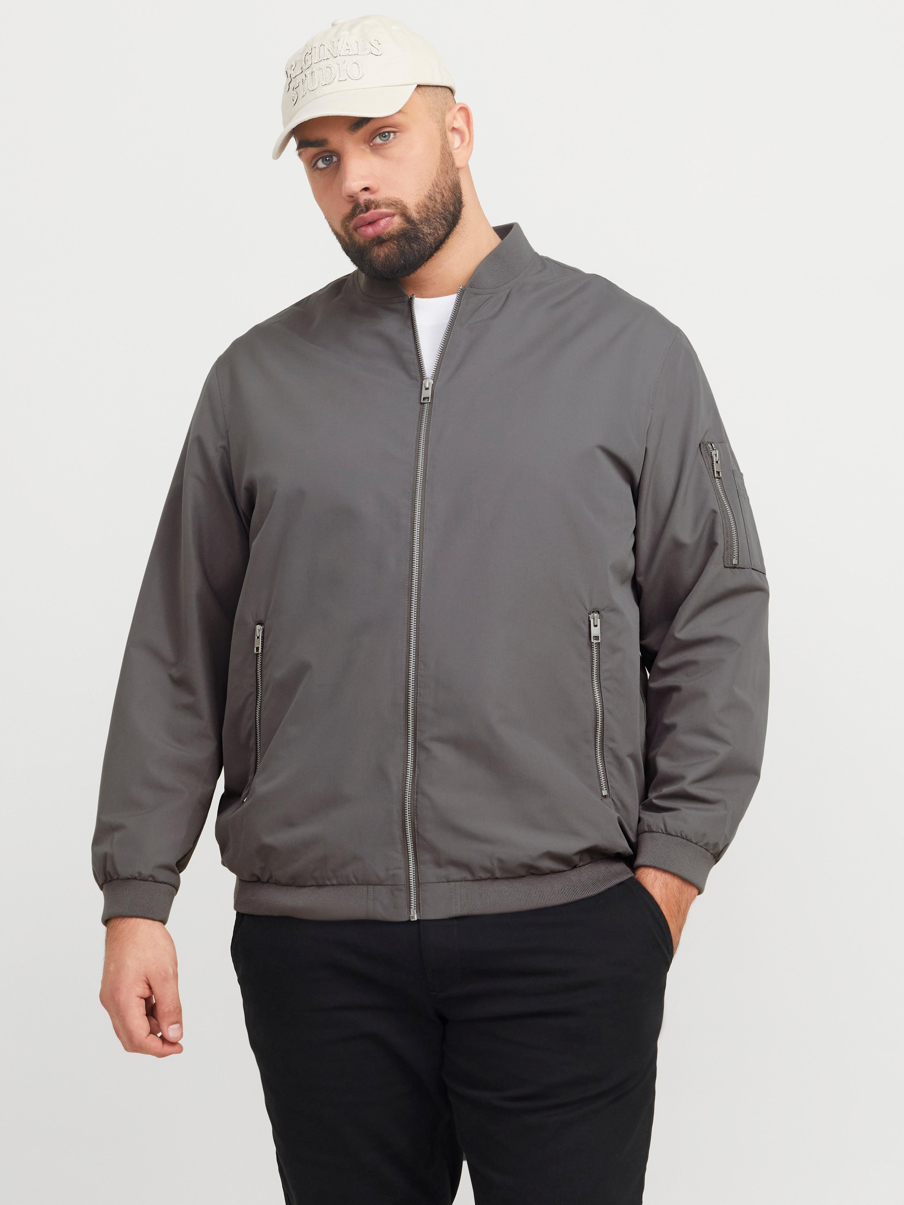 Bomberjacke "Jjerush Bomber Noos Pls", Herren, Gr. 4XL, Grau (Castlerock), Web, Obermaterial: 100% Polyester, Jack & Jones Plussize, Unifarben, Regular Fit Taillenbedeckt, Ohne Ausschnitt, RippbüNdchen, Jacken Bomberjacke, Mit ReißVerschlusstaschen
