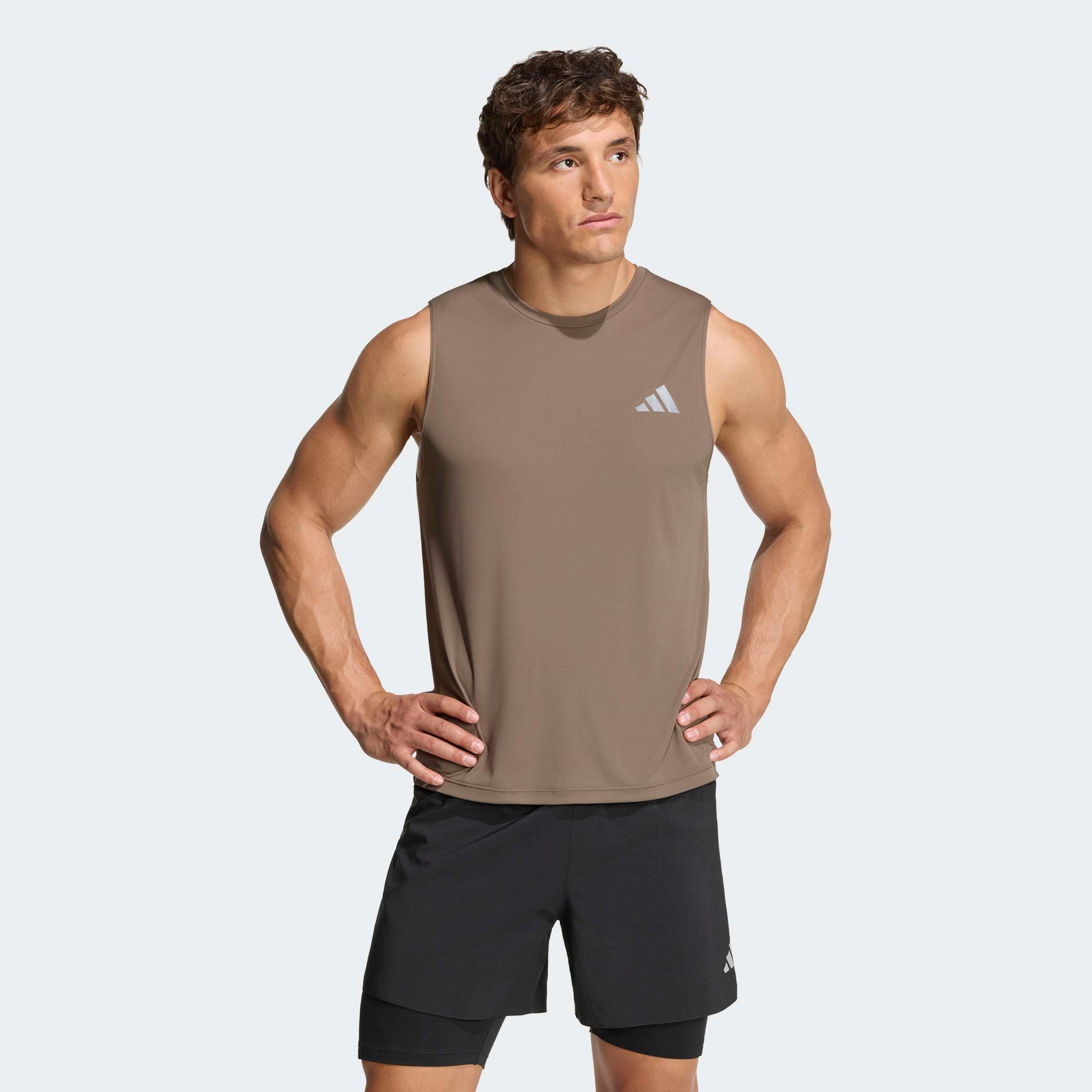 Lauftop adidas Performance "Run ESS Tank M", Herren, Gr. M, Braun (Khaki Six), Obermaterial: 100% Polyester, Rundhals, Tops, Sportlicher Stil, Mit Rundhalsausschnitt, Aus Polyester